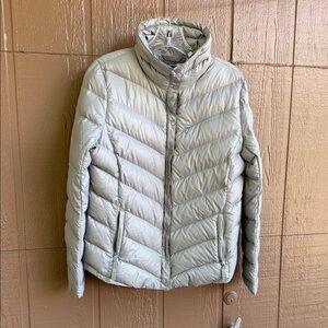 Gap Lightweight Puffer Jacket